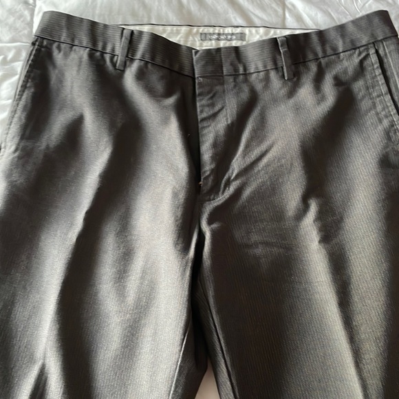 Men’s gray with faint white stripe Dockers size 36x34 - Picture 1 of 4